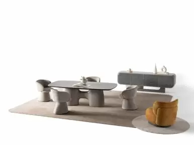 طاولة الطعام مون