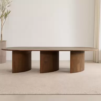 طاولة طعام منه 10 كراسي بني